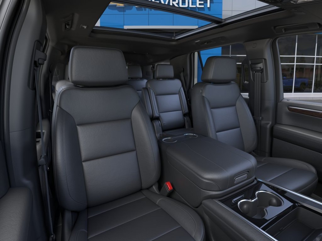 Luxury SUV airport pickup and drop-off service